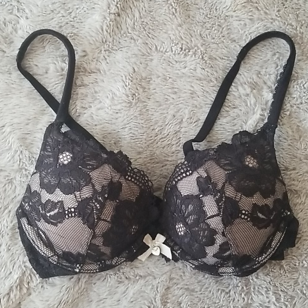 Victoria's Secret Body By Victoria Pushup
